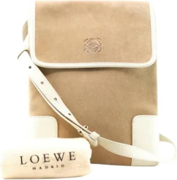 Loewe Pre-owned Suede shoulder-bags Bruin Dames