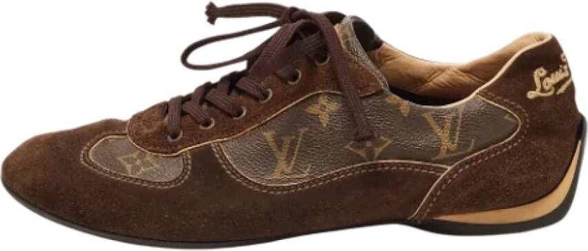 Louis Vuitton Vintage Pre-owned Canvas sneakers Bruin Heren