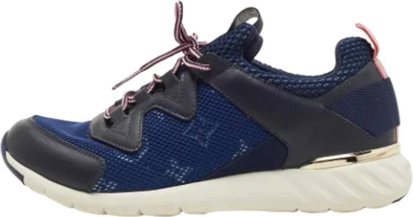 Louis Vuitton Vintage Pre-owned Fabric sneakers Blauw Heren