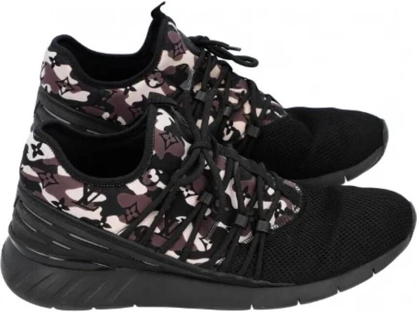 Louis Vuitton Vintage Pre-owned Fabric sneakers Zwart Heren