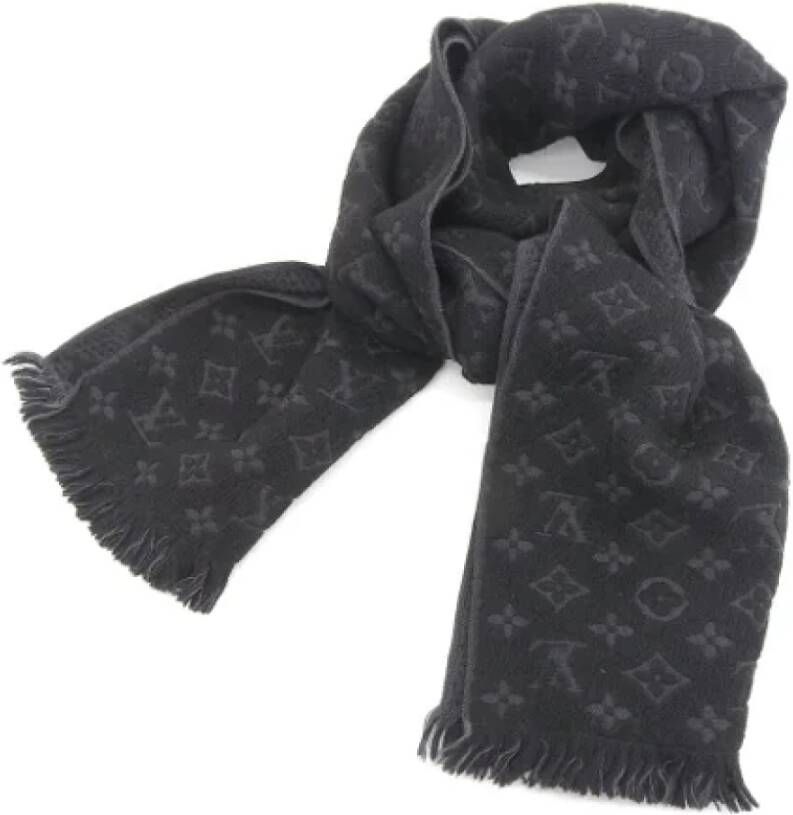Louis Vuitton Vintage Pre-owned Wool scarves Zwart Dames