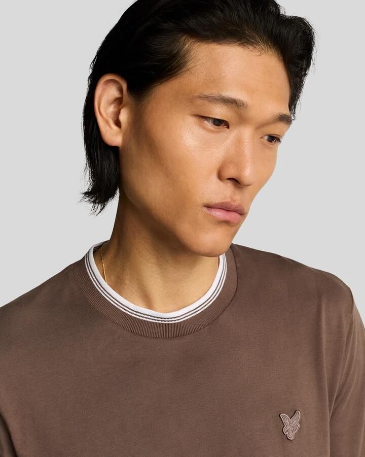 Lyle & Scott T-shirt Lyle & Scott TS2227TON TIPPED SUPERFINE-X546 PLUM TRUFFLE