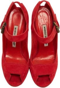 Manolo Blahnik Pre-owned Suede heels Rood Dames