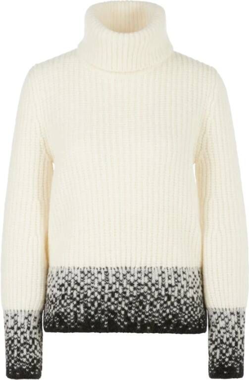 Marc Cain Gebreide trui met rolkraag en raglanmouwen Beige Dames