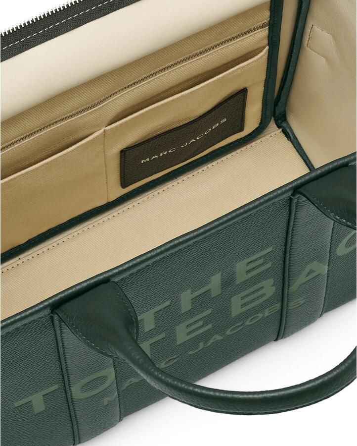 Marc Jacobs Shoppers & Totes The Medium Tote Leather Green in groen - Foto 5