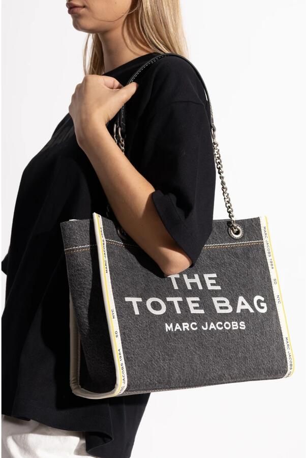 Marc Jacobs Shoppers & Totes The Medium Tote in grijs - Foto 4
