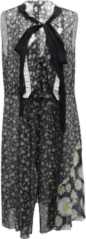 Marc Jacobs Zwarte katoenen jurk met Daisy Print V-neck Ruffle Zwart Dames