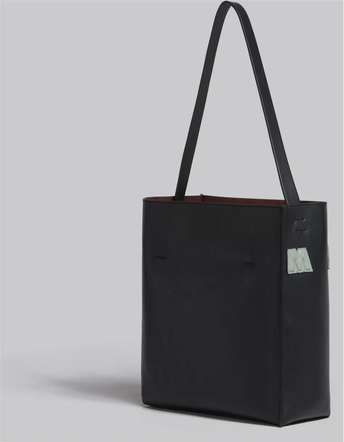 Marni Iconische schoudertas van kalfsleer met platte band Black Dames - Foto 6
