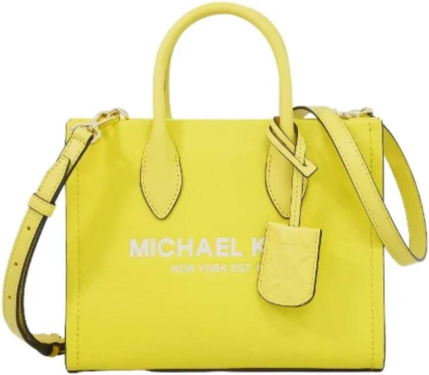 Michael Kors Pre-owned Leather handbags Yellow Dames