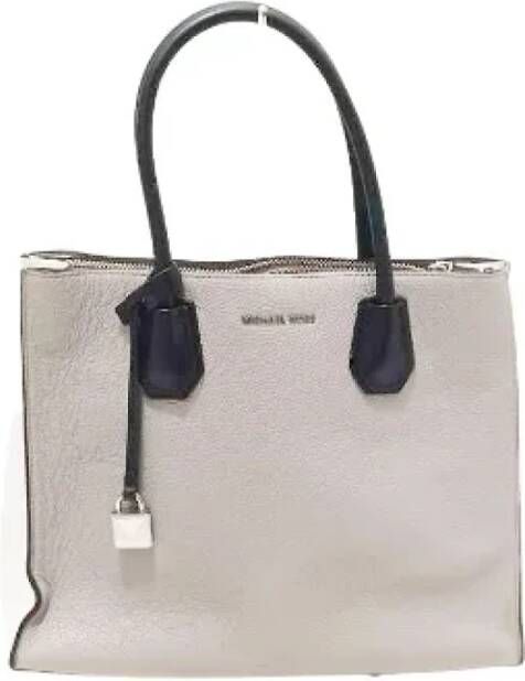 Michael Kors Pre-owned Leather totes Grijs Dames
