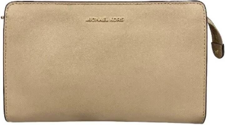 Michael Kors Pre-owned Pre-owned Leather clutches Beige Dames