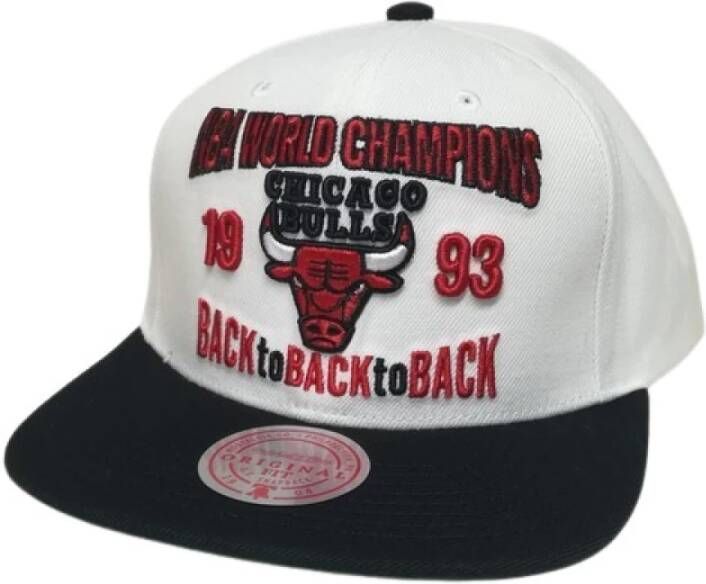 Mitchell & Ness Witte Bulls 93 Snapback Pet White Heren