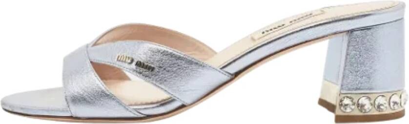 Miu Pre-owned Leather sandals Grijs Dames