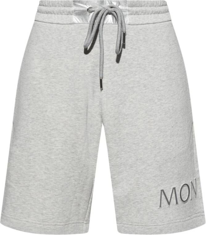 Moncler Shorts met logo Grijs Heren