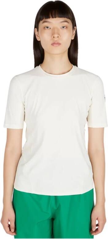 Moncler Vintage Logo Patch T-Shirt White Dames