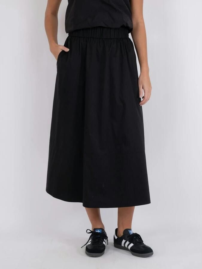 NEO NOIR Zwarte Poplin Midi Rok Yara Black Dames