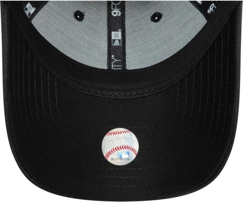 New era Female 9FORTY Satin York Yankees Women Caps zwart Maat ONE SIZE Accessoires