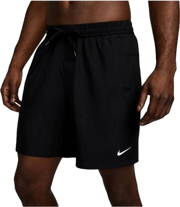 Nike Form Dri-FIT multifunctionele herenshorts zonder binnenbroek (18 cm) Zwart