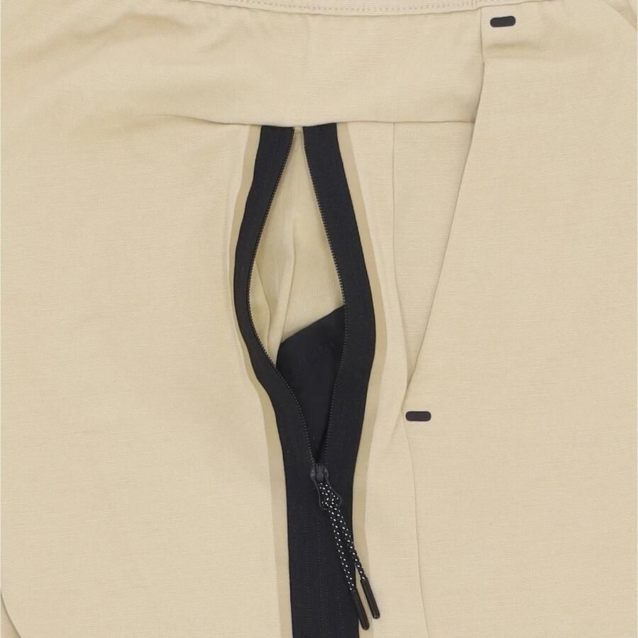 Nike Sportswear Tech Fleece Lightweight herenshorts Bruin