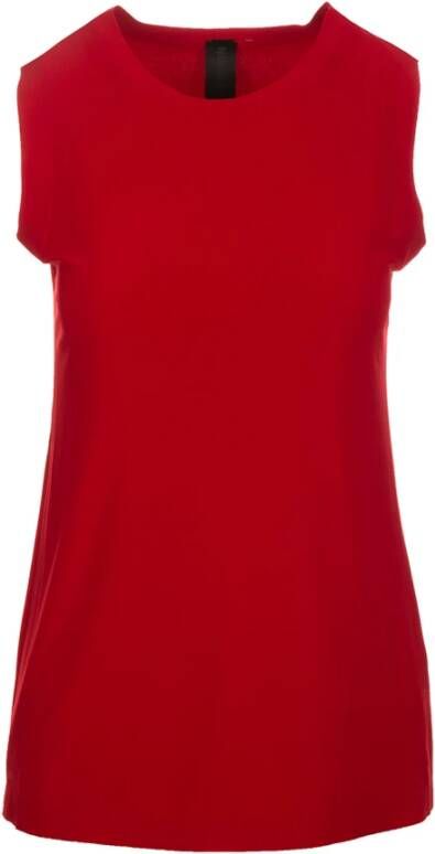 Norma Kamali T-shirts Rood Dames