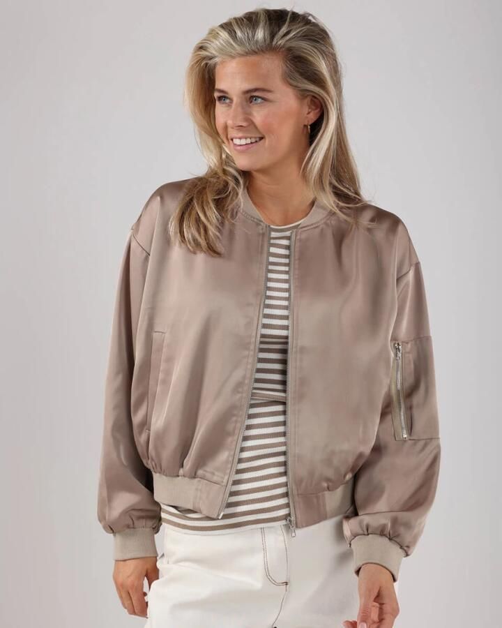 Nukus Stijlvolle Noell Bomberjas voor vrouwen Beige Dames