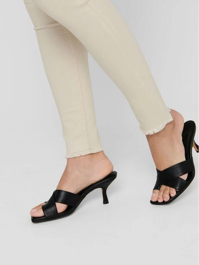 Only Skinny fit mid waist jeans met stretch model 'Blush'