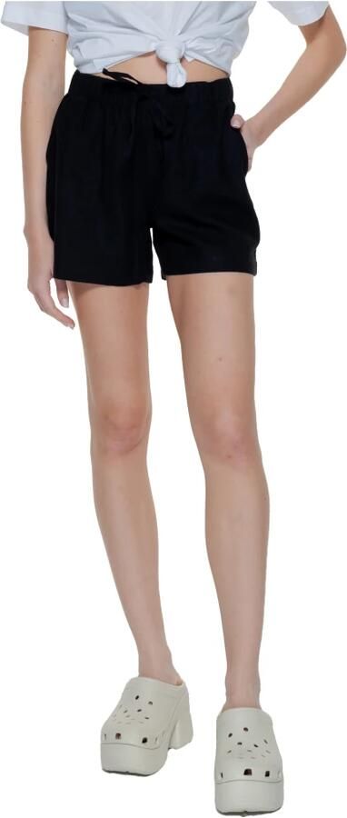 Only Loose fit korte broek van een mix van viscose en linnen model 'CARO'