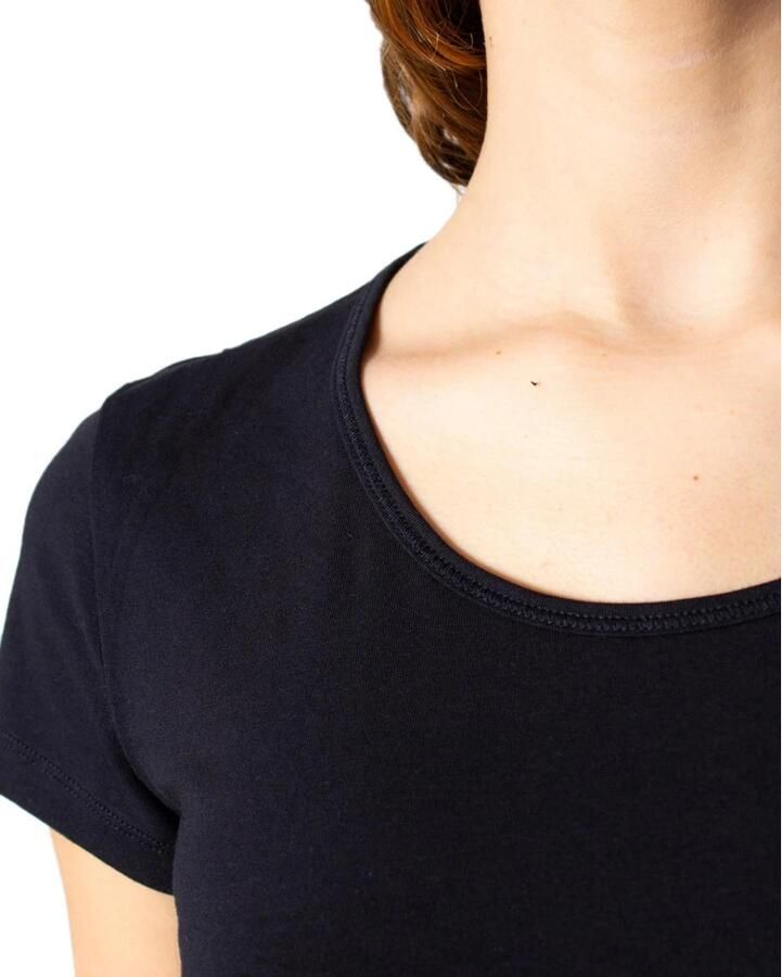 Only Shirt met ronde hals ONLLIVE – Shirt met ronde hals en figuuraccentuerende silhouet zeer figuuraccentuerend modisch katoenmix jersey diepe ronde hals - Foto 3