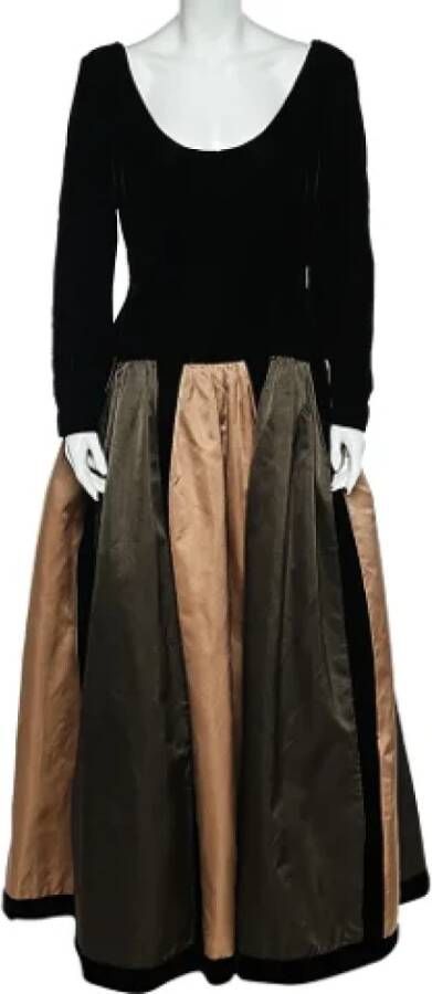 Oscar De La Renta Pre-owned Silk dresses Zwart Dames