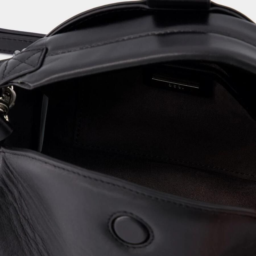 Osoi Crossbody bags Cassette Bag Leather Black in zwart - Foto 2