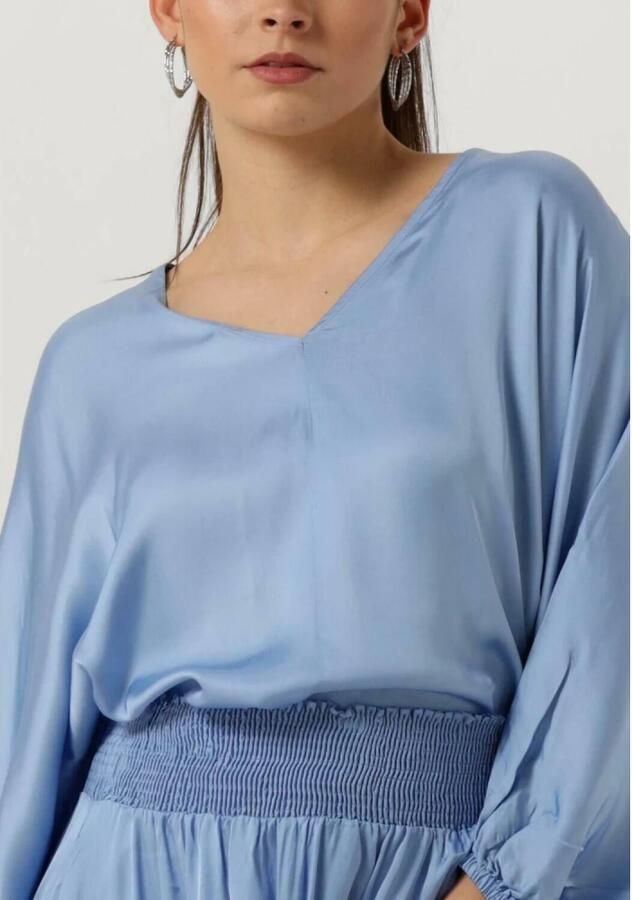 Penn&Ink N.Y Blauwe Viscose Top Veelzijdig & Stijlvol Blue Dames