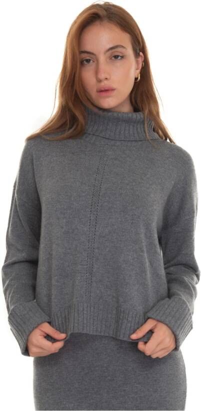 Pennyblack Ribgebreide Boxy Coltrui Grijs Dames