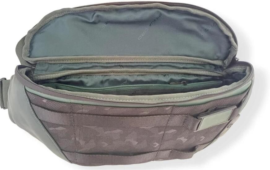 Piquadro Stijlvolle Crossbody Tas voor Dagelijks Gebruik Green Heren