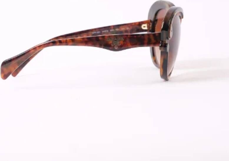 Prada Vintage Pre-owned Metal sunglasses Bruin Dames