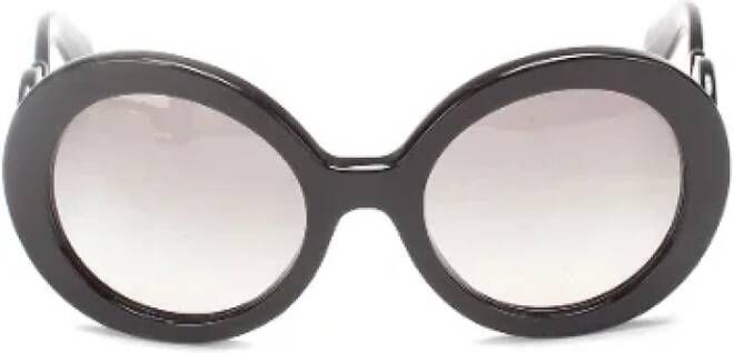 Prada Vintage Pre-owned Plastic sunglasses Zwart Dames