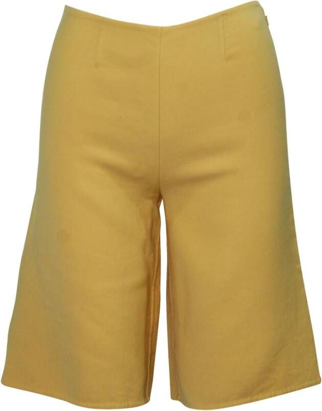 Prada Vintage Shorts Geel Dames