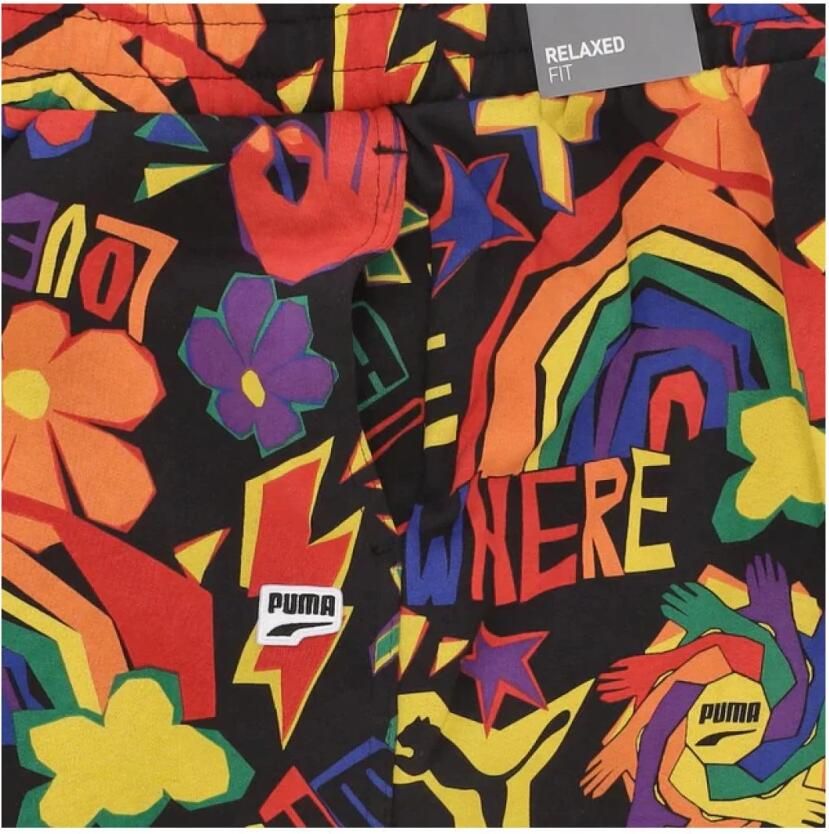 PUMA PERFORMANCE Sweatshorts met all-over print model 'DOWNTOWN PRIDE'