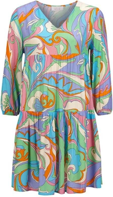 Rich & Royal Knielange jurk van pure viscose met V-hals