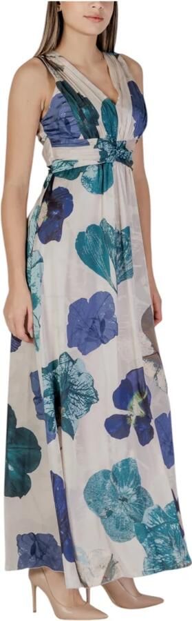 RINASCIMENTO Groene Maxi Jurk met V-hals Multicolor Dames