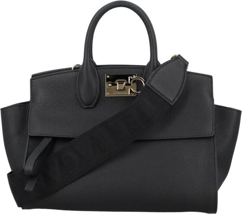 Salvatore Ferragamo Handbags Zwart Dames