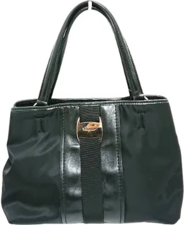Salvatore Ferragamo Pre-owned Canvas handbags Zwart Dames
