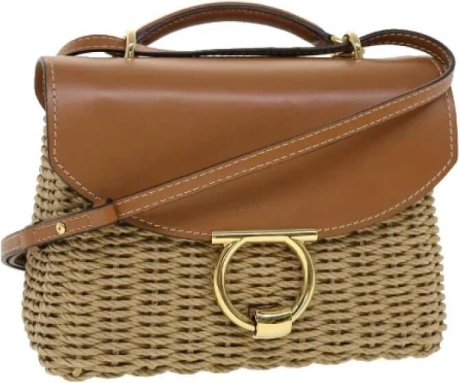Salvatore Ferragamo Pre-owned Canvas shoulder-bags Beige Dames