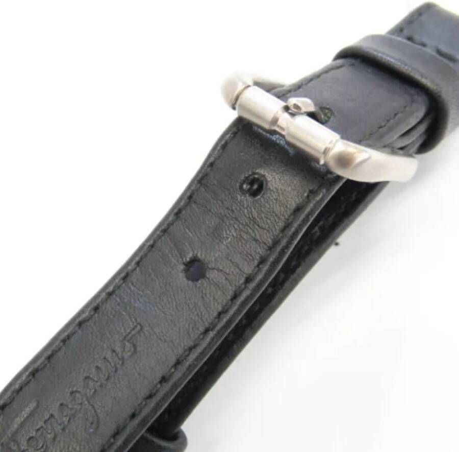 Salvatore Ferragamo Pre-owned Leather key-holders Zwart Dames