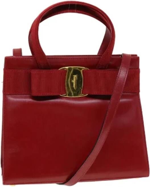Salvatore Ferragamo Pre-owned Leather shoulder-bags Rood Dames
