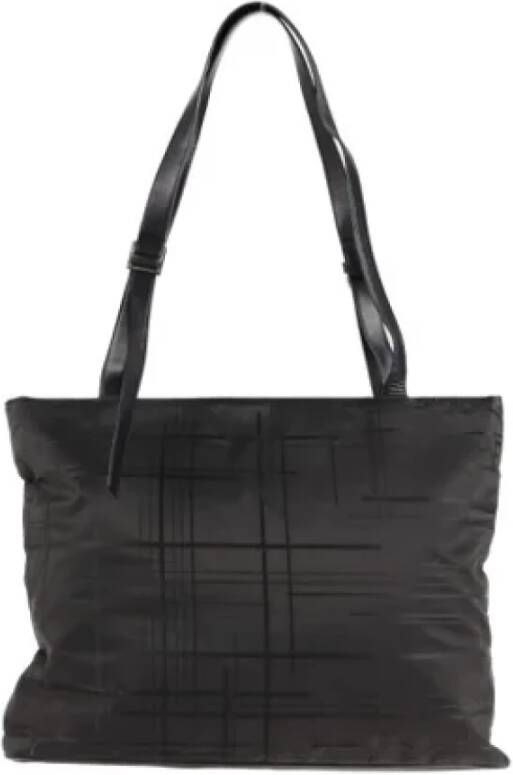 Salvatore Ferragamo Pre-owned Nylon handbags Zwart Dames