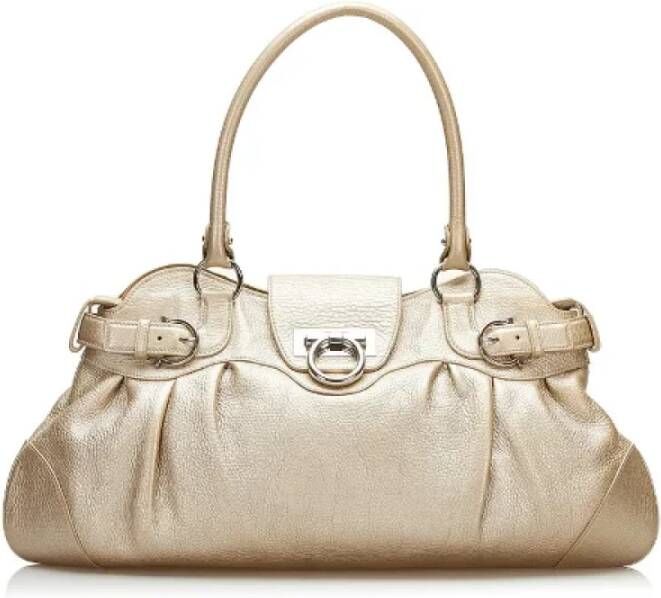 Salvatore Ferragamo Pre-owned Pre-owned Leather shoulder-bags Beige Dames