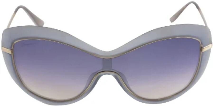 Salvatore Ferragamo Pre-owned Metal sunglasses Grijs Dames