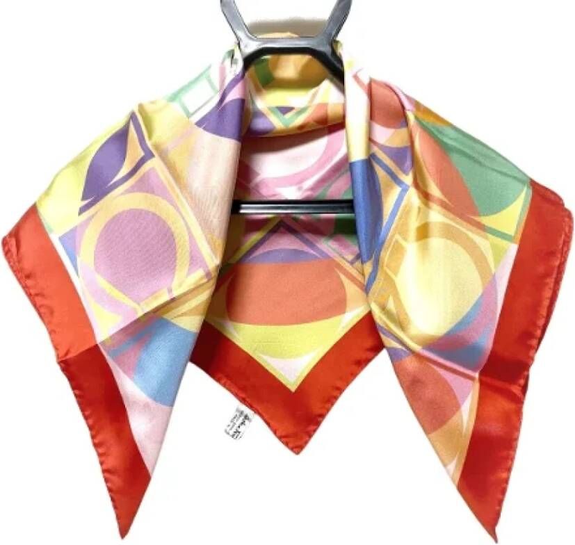 Salvatore Ferragamo Pre-owned Pre-owned Scarves Rood Dames