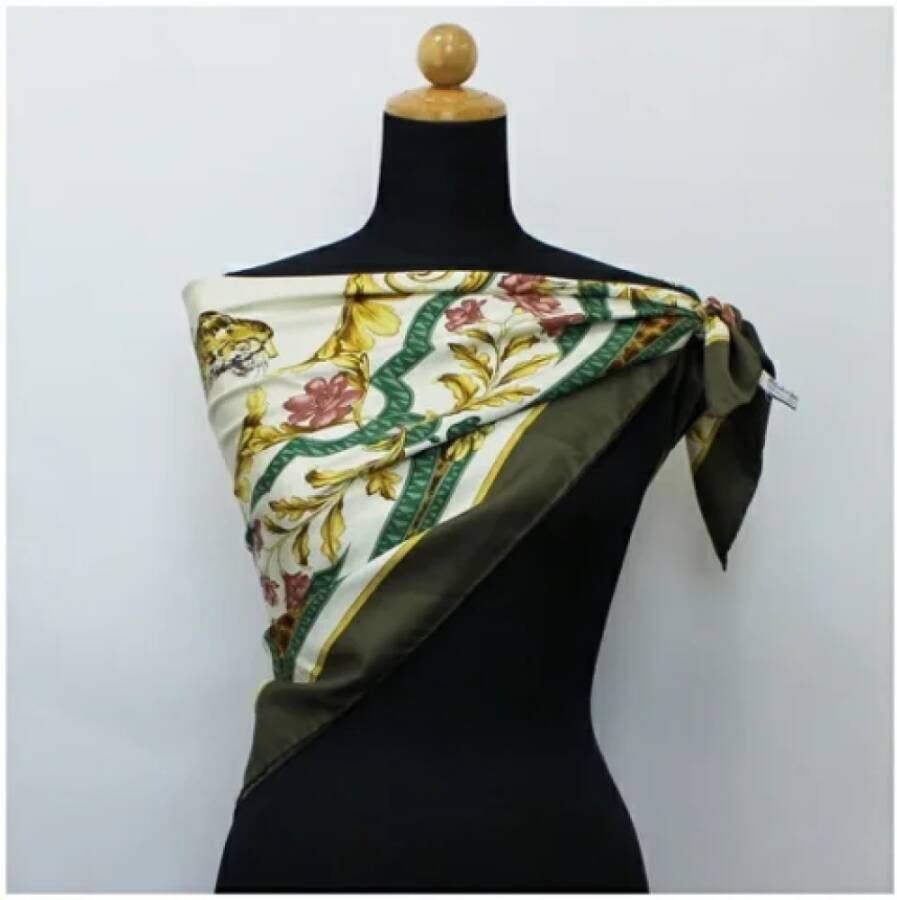 Salvatore Ferragamo Pre-owned Pre-owned Silk scarves Groen Dames