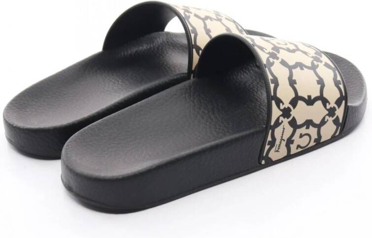 Salvatore Ferragamo Pre-owned Shoes Zwart Dames